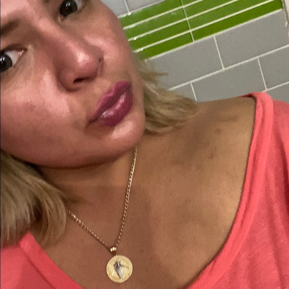 Meet your Posher, Virginia